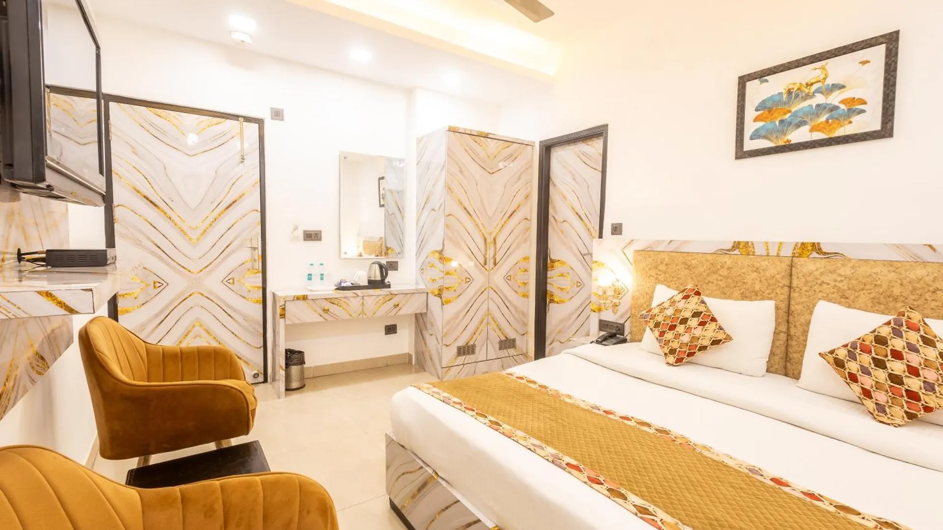 Hotel Cosmo Near Blk Hospital Karol Bagh Delhi